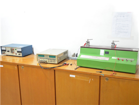 绝缘电阻，电容，电阻，延伸率测试仪